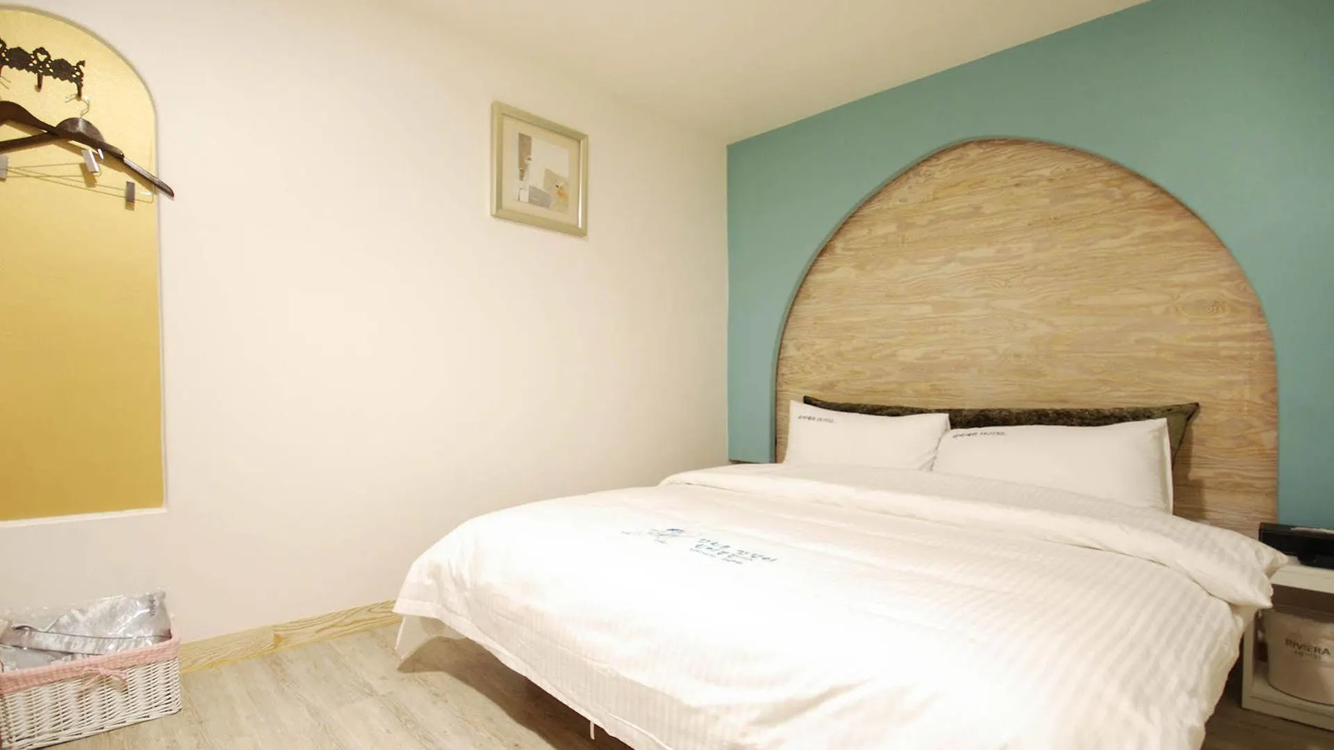 Riviera Motel Goyang